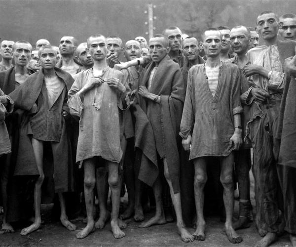 Ebensee concentration camp 1945 Holocaust wikimedia